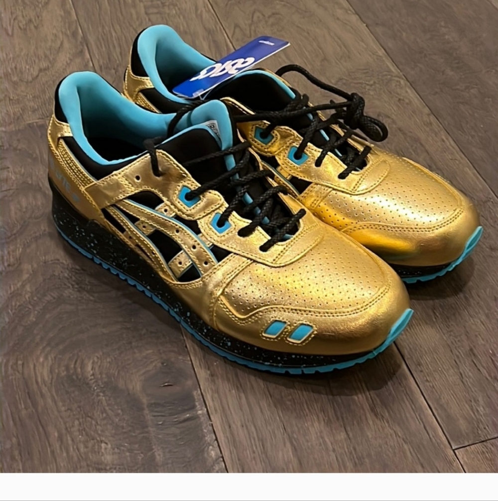 Asics Gel Lyte III Kids Sneakers in Gold and Blue
